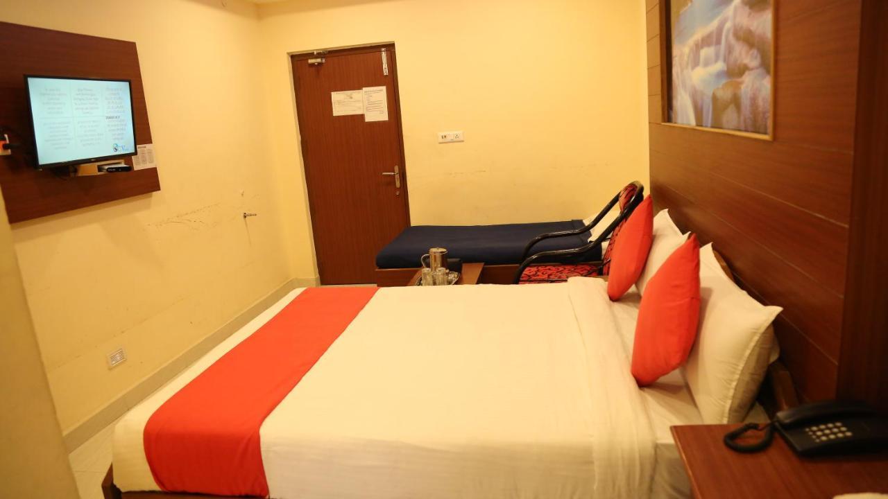 Kumaran Millenium Residency Hotel Vellore Ngoại thất bức ảnh