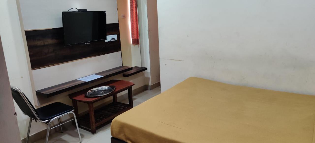 Kumaran Millenium Residency Hotel Vellore Ngoại thất bức ảnh